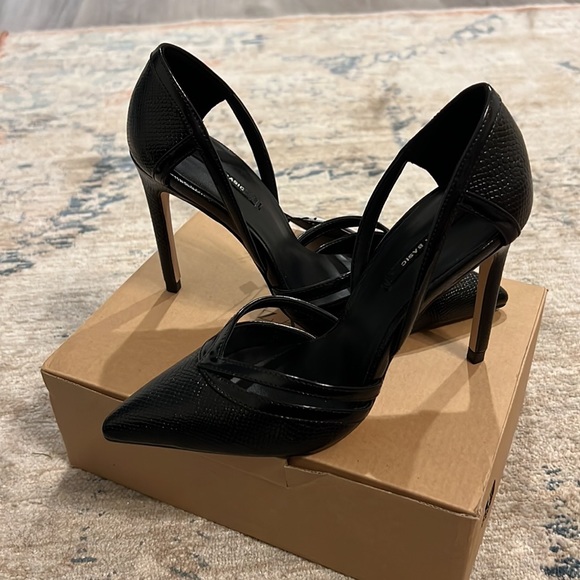 Black ZARA BASIC COLLECTION Heels - Picture 2 of 12